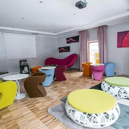 Hotell Design Oberosler 4*